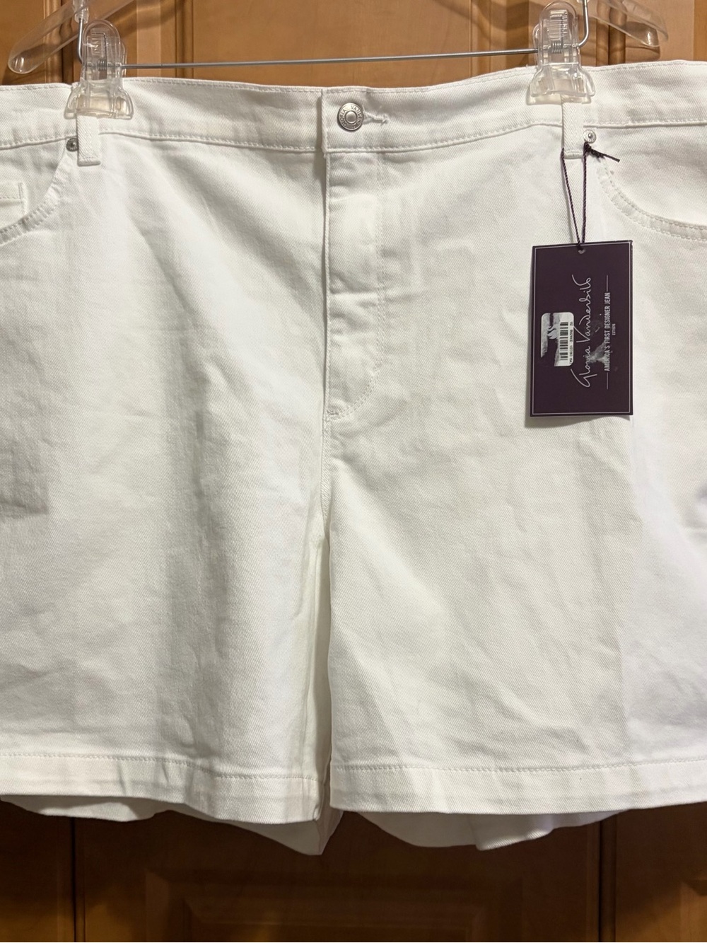 Gloria Vanderbilt Amanda Stretch White Flat-Front Women's Denim Shorts